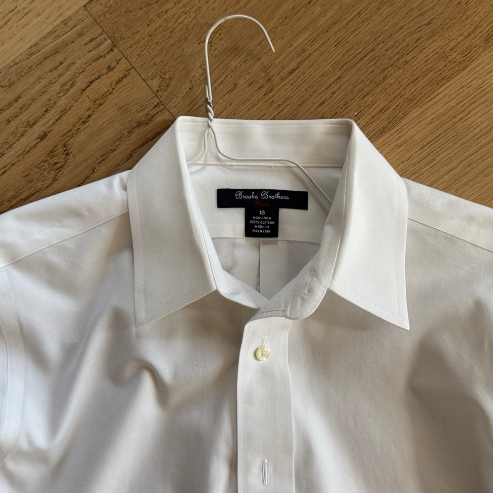 Brooks Brothers White Button Down Shirt for Kids - Picture 2 of 3